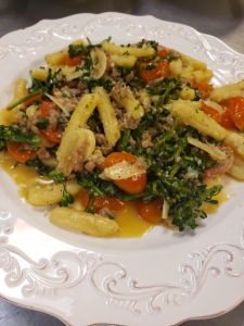Light and Delicious Cavatelli with Braccoli Rabe Tomatoes and a White Sauce